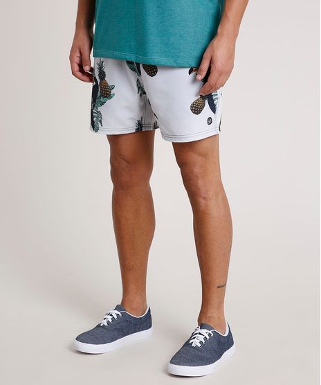 Short-Masculino-Estampado-de-Tucanos-com-Bolsos-Cinza-Claro-9734065-Cinza_Claro_1