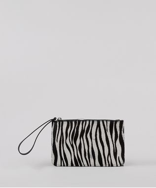 Carteira-Feminina-Estampada-Animal-Print-de-Zebra-Alca-de-Mao-Preta-9797247-Preto_1