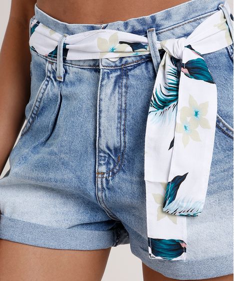 short jeans estampado feminino