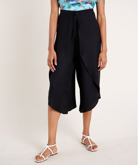 calça pantacourt preta cea