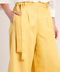Calca-Feminina-Pantacourt-Clochard-Amarelo-9836759-Amarelo_4