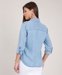 Camisa-Jeans-Feminina-com-Bolsos-e-Martingale-Manga-Longa-Azul-Claro-9820778-Azul_Claro_2