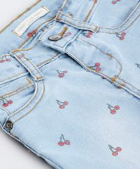 Calca-Jeans-Infantil-Estampada-de-Cerejas-Azul-Claro-9680469-Azul_Claro_5