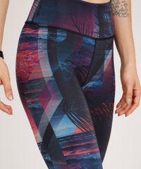 Calca-Legging-Feminina-Esportiva-Ace-Estampada-de-Folhagem-Preta-9706871-Preto_4