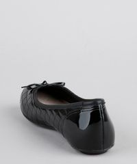 Sapatilha-Molekinha-Bico-Fino-com-Matelasse-em-Verniz-Preta-9902830-Preto_3