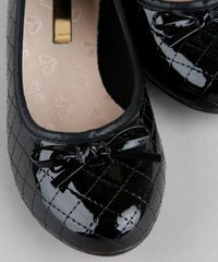 Sapatilha-Molekinha-Bico-Fino-com-Matelasse-em-Verniz-Preta-9902830-Preto_5