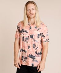 Camisa-Masculina-Tradicional-Estampada-Ilha-com-Bolso-Manga-Curta-Coral-9853220-Coral_1