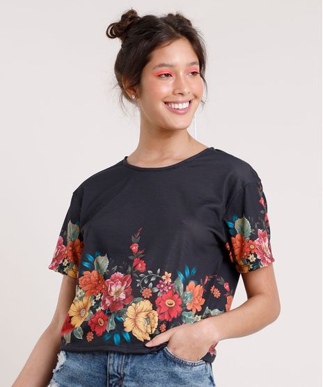 Blusa-Feminina-Carnaval-com-Estampa-Floral-Manga-Curta-Decote-Redondo-Preta-9786091-Preto_1
