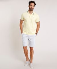 Polo-Masculina-em-Piquet-Comfort-Fit-com-Bordado-Manga-Curta-Amarela-9886073-Amarelo_3