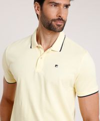 Polo-Masculina-em-Piquet-Comfort-Fit-com-Bordado-Manga-Curta-Amarela-9886073-Amarelo_4