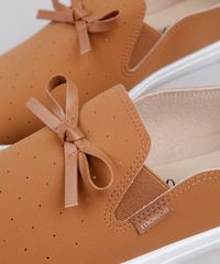 Slipper-Feminino-Moleca-Texturizado-com-Laco-Caramelo-9890621-Caramelo_5