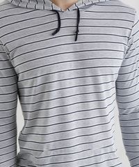 Camiseta-Listrada-com-Capuz-Cinza-Mescla-Claro-8575360-Cinza_Mescla_Claro_4