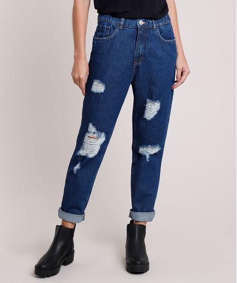 calça jeans escura destroyed