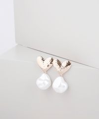 Brinco-Feminino-Coracao-com-Perola-Texturizada-Dourado-9771419-Dourado_2