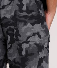 Calca-Masculina-Relaxed-em-Moletom-Estampada-Camuflada-Cinza-Mescla-Escuro-9608650-Cinza_Mescla_Escuro_5