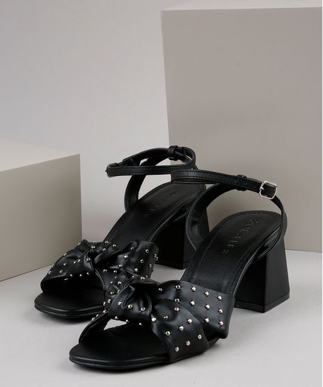 Sandalia-Feminina-Oneself-Salto-Quadrado-com-Laco-e-Tachas-Preta-9907586-Preto_1