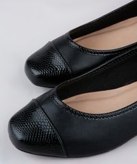 Sapatilha-Feminina-Via-Uno-Bico-Redondo-com-Recorte-Texturizado-Cobra-Preta-9837629-Preto_4