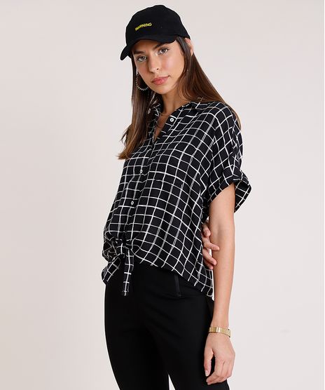 Camisa-Feminina-Estampada-Xadrez-com-Bolso-e-No-Manga-Curta--Preto-9807198-Preto_1