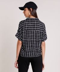 Camisa-Feminina-Estampada-Xadrez-com-Bolso-e-No-Manga-Curta--Preto-9807198-Preto_2