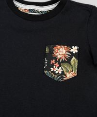 Camiseta-Infantil-com-Bolso-Estampado-de-Folhagem-Manga-Curta-Preto-9929964-Preto_4