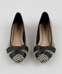 Sapatilha-Feminina-Via-Uno-Bico-Fino-Estampada-Geometrica-com-Tiras-Cruzadas-Preta-9840217-Preto_5