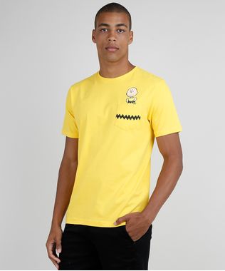 Camiseta-Masculina-Charlie-Brown-com-Bolso-Manga-Curta-Gola-Careca-Amarelo-9824370-Amarelo_1