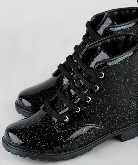 bota preta com glitter