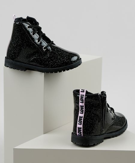 Bota-Coturno-Infantil-Baby-Club-em-Verniz-com-Glitter-e-Ziper-Preta-9917051-Preto_1 Bota-Coturno-Infantil-Baby-Club-em-Verniz-com-Glitter-e-Ziper-Preta-9917051-Preto_1