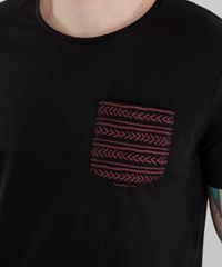 Camiseta-com-Bolso-Estampado-Preta-8602995-Preto_4