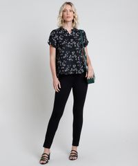 Camisa-Feminina-Estampada-Floral-com-Martingale-Manga-Curta-Preta-9822195-Preto_3
