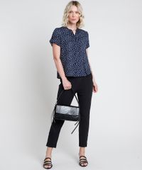 Camisa-Feminina-Estampada-de-Poa-com-Martingale-Manga-Curta-Azul-Marinho-9822190-Azul_Marinho_3