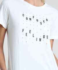Blusa-Feminina--Confused-Feelings--com-Perola-Manga-Curta-Decote-Redondo-Off-White-9891987-Off_White_4