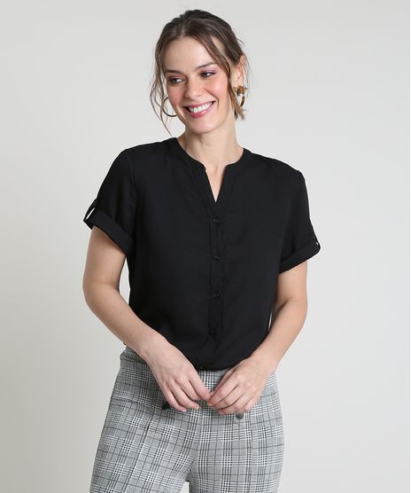 Camisa-Feminina-com-Martingale-Manga-Curta-Preta-9822191-Preto_1