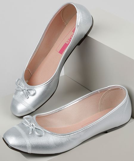 Sapatilha-Feminina-Moleca-Bico-Quadrado-Metalizada-com-Laco-Prateada-9849413-Prateada_1 Sapatilha-Feminina-Moleca-Bico-Quadrado-Metalizada-com-Laco-Prateada-9849413-Prateada_1