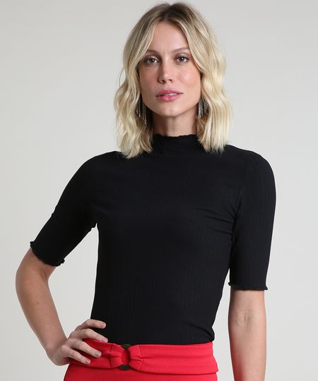 Blusa Canelada Gola Alta Manga Curta Preta Frente Blusa Canelada Gola Alta Manga Curta Preta Frente