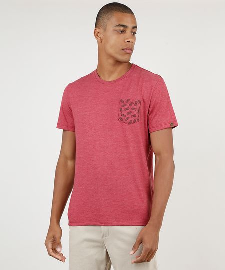 Camiseta-Masculina-com-Bolso-Estampado-de-Abacaxi-Manga-Curta-Gola-Careca-Vinho-9875173-Vinho_1 Camiseta-Masculina-com-Bolso-Estampado-de-Abacaxi-Manga-Curta-Gola-Careca-Vinho-9875173-Vinho_1