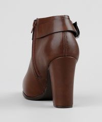 Bota-Feminina-Beira-Rio-Conforto-Cano-Curto-Salto-Alto-Grosso-com-Fivela-Marrom-9943004-Marrom_4
