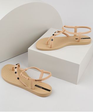 Rasteirinha-Feminina-Ipanema-Class-Wish-Spikes-Texturizada-Cobra-com-Tachas-Bege-9925070-Bege_1