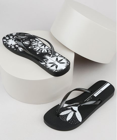 Chinelo-Feminino-Ipanema-Sem-Igual-Tattoo-Floral-com-Glitter-Preto-9941684-Preto_1