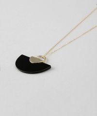 Colar-com-Pingente-Geometrico-Dourado-8624818-Dourado_3