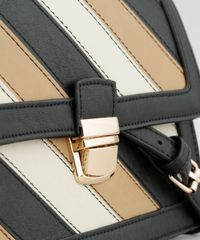 Bolsa-Transversal-com-Listras-Preta-8501843-Preto_4