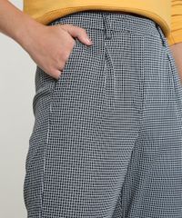 Calca-Feminina-Carrot-Alfaiatada-Estampada-Xadrez-Cintura-Alta-Preta-9924297-Preto_4