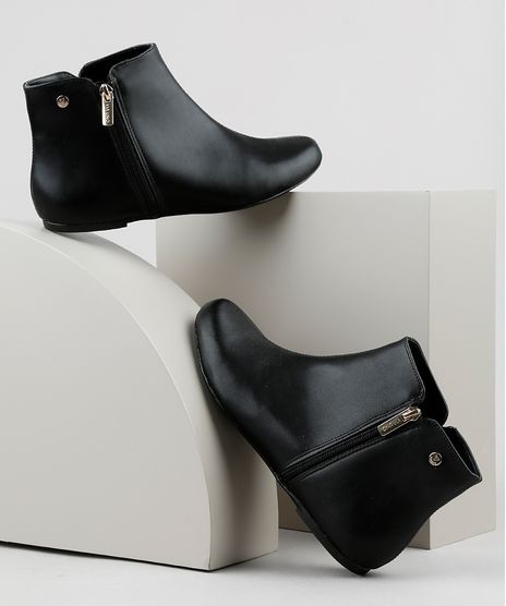 Bota-Feminina-Via-Uno-Bico-Redondo-Cano-Curto-Preta-9919284-Preto_1
