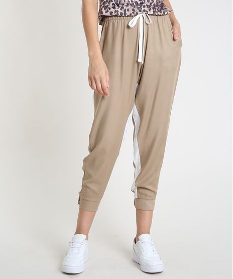 Calca-Feminina-Jogger-com-Recorte-e-Bolsos-Bege-Escuro-9938546-Bege_Escuro_1