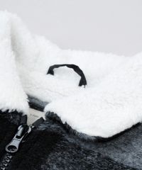 Jaqueta-Infantil-Estampada-Xadrez-em-La-com-Pelo-Preta-9846533-Preto_4