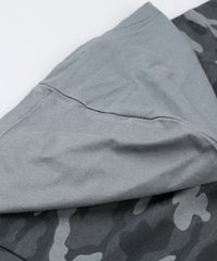 Camiseta-Infantil-Estampada-Camuflada-com-Capuz-Chumbo-9877972-Chumbo_4