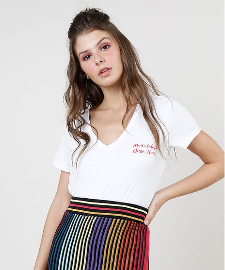 Blusa-Feminina--Muita-Calma-Nessa-Alma--Manga-Curta-Decote-V-Branca-9920157-Branco_1