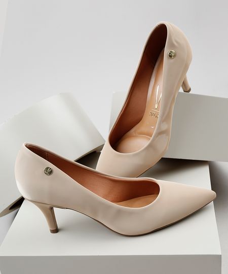 Scarpin-Feminino-Vizzano-Bico-Fino-Salto-Medio-em-Verniz-Bege-9943342-Bege_1 Scarpin-Feminino-Vizzano-Bico-Fino-Salto-Medio-em-Verniz-Bege-9943342-Bege_1