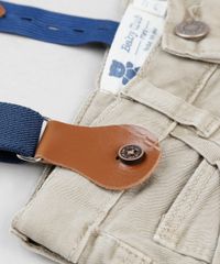 Bermuda-de-Sarja-Infantil-Reta-com-Suspensorio-e-Bolsos-Kaki-9891696-Kaki_4