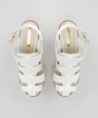 Sandalia-Moleca-Tratorada-em-Verniz-Off-White-8639939-Off_White_4